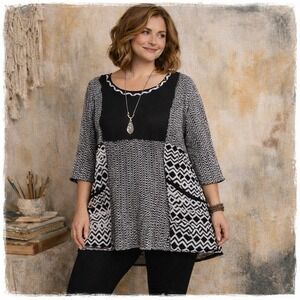 Hand Jive Artsy Patchwork Knit Top Handmade USA Black White 2XL Wear Art Boho